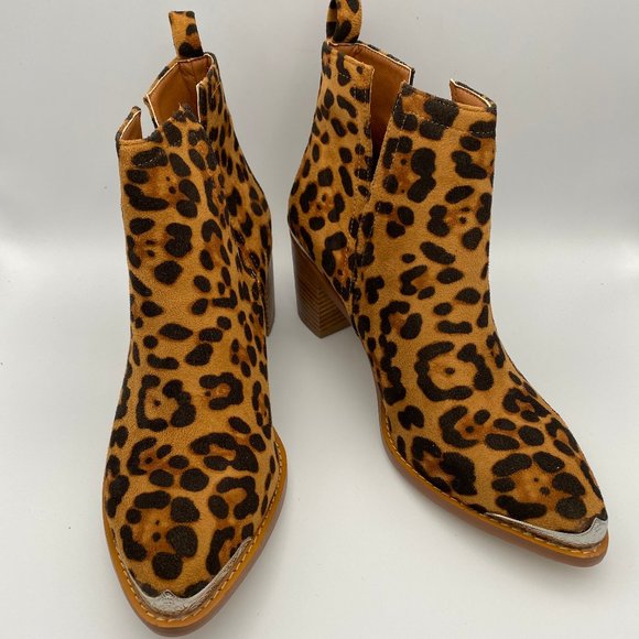 YDN Shoes - YDN  Low Heel Ankle Booties Leopard Size 9.5